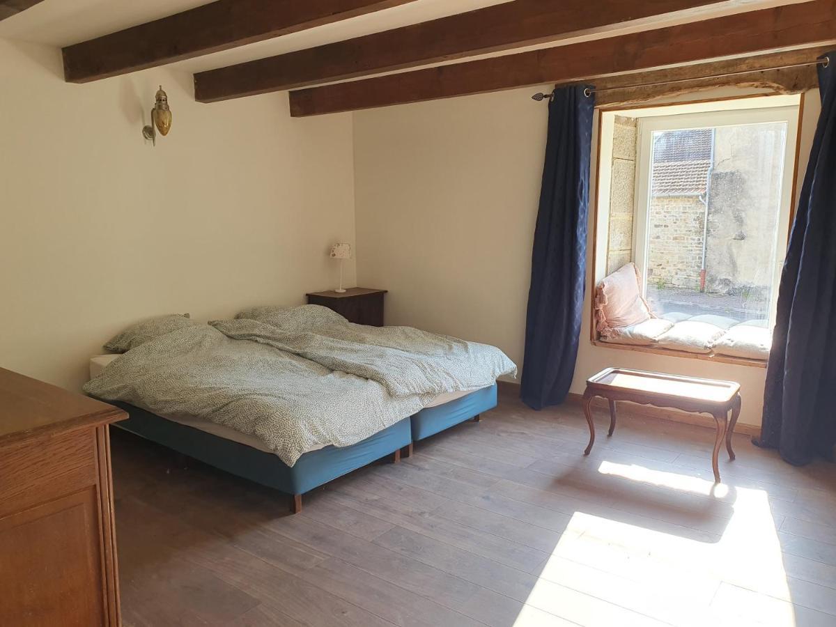 Le Sanglier Sauvage Bed & Breakfast Champsevraine